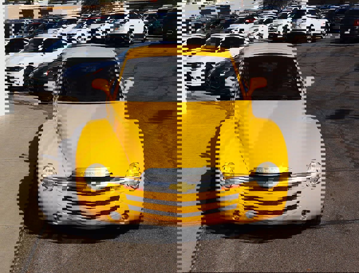 Used 2005 Chevrolet SSR w/ Preferred Equipment Group image 14