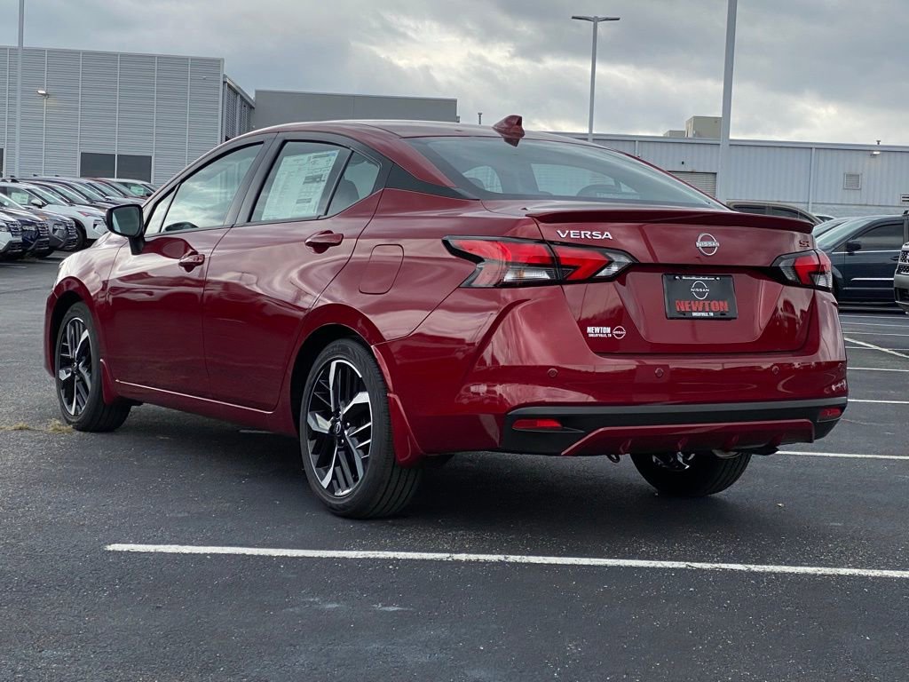 New 2025 Nissan Versa SR w/ Trunk Package image 5