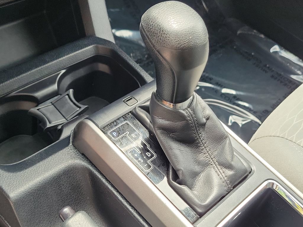 Used 2017 Toyota Tacoma SR5 image 27