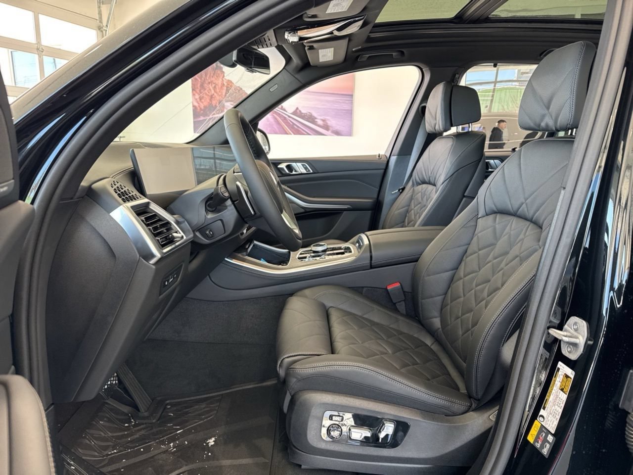 New 2026 BMW X5 xDrive50e AWD/4WD image 14