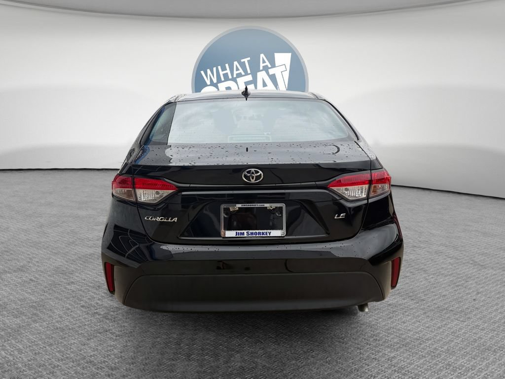 Used 2024 Toyota Corolla LE FWD image 5