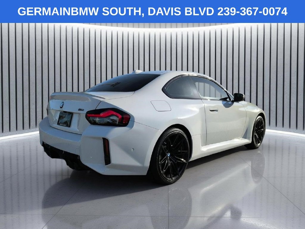 Used 2026 BMW M2 w/ Lighting Package RWD image 5