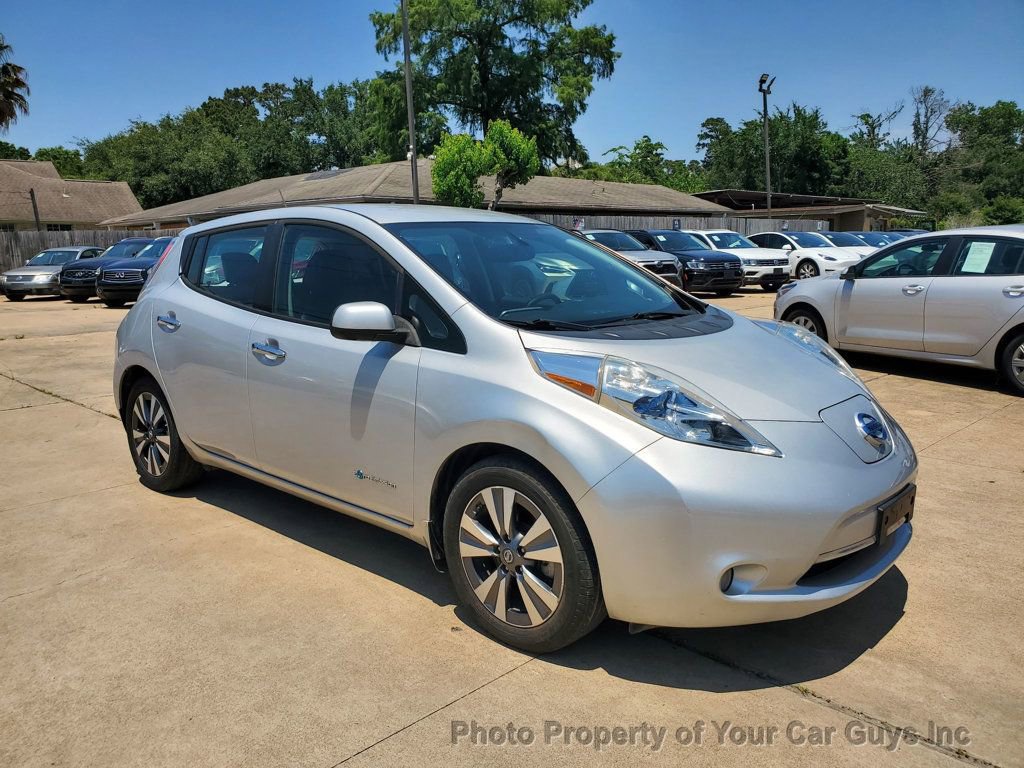 Used 2016 Nissan Leaf SL w/ Premium Package FWD image 5