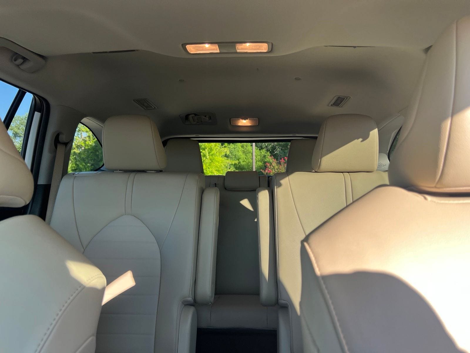 Used 2023 Toyota Highlander XLE FWD image 38