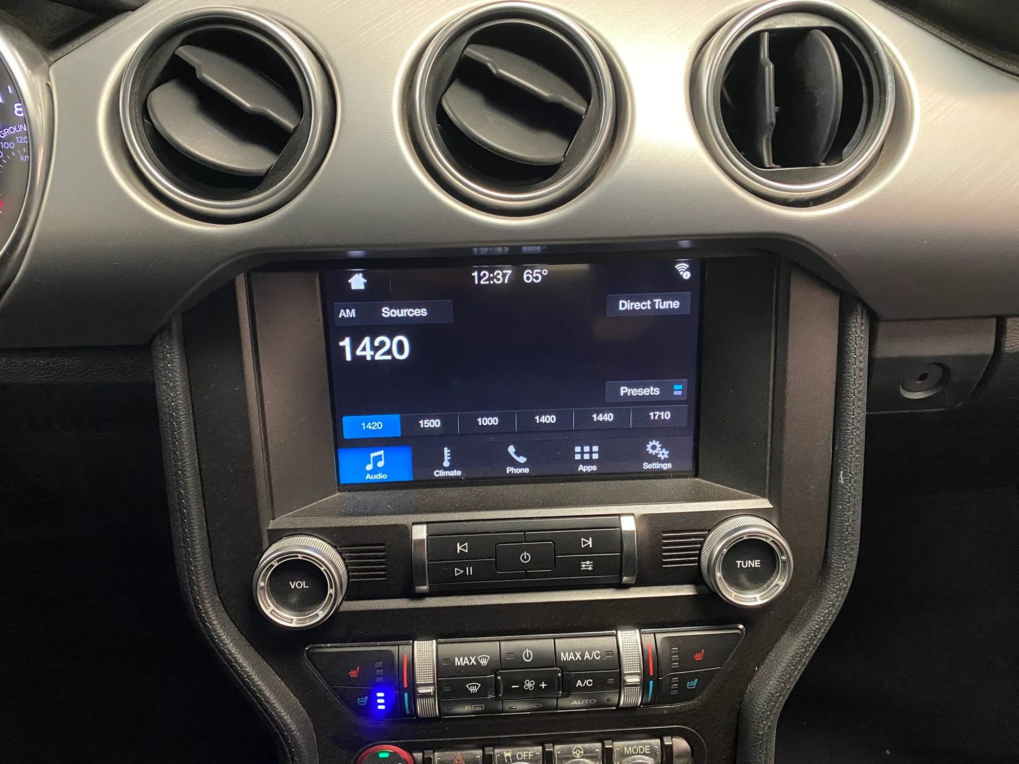 Used 2019 Ford Mustang Premium image 13