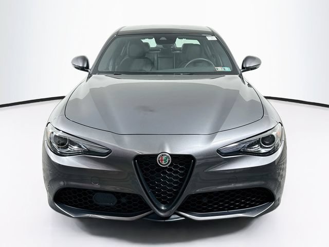 Used 2023 Alfa Romeo Giulia Sprint AWD/4WD image 2