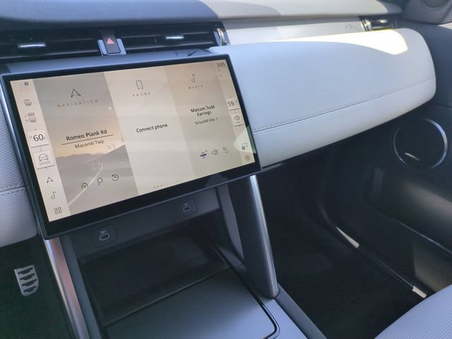New 2026 Land Rover Discovery Sport Landmark AWD/4WD image 11