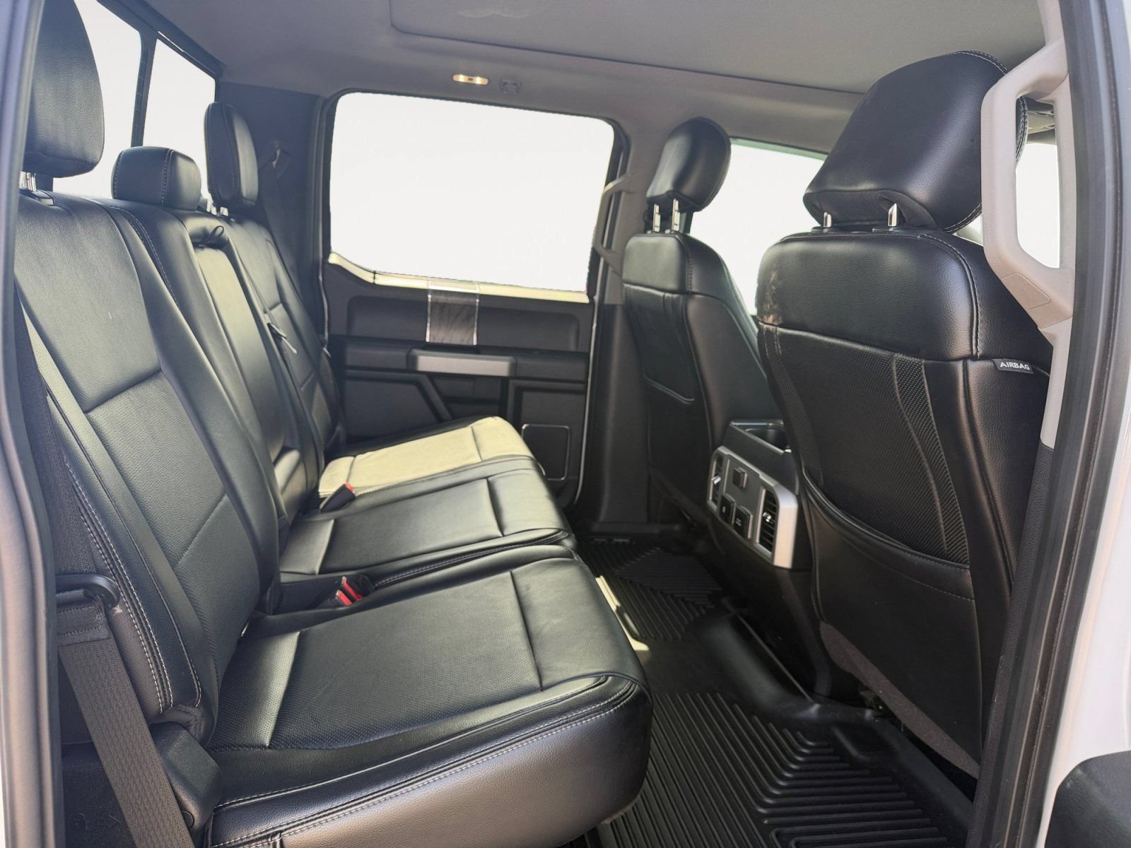 Used 2019 Ford F350 Lariat w/ Lariat Ultimate Package AWD/4WD image 13