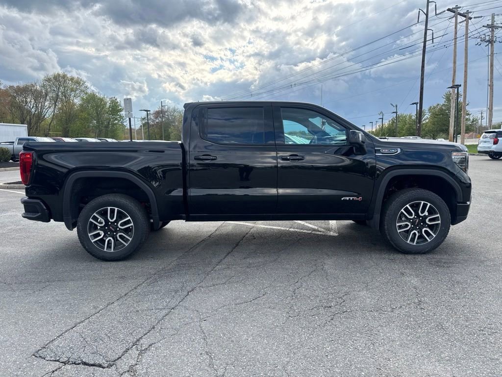 New 2026 GMC Sierra 1500 AT4 w/ AT4 Premium Package AWD/4WD image 7