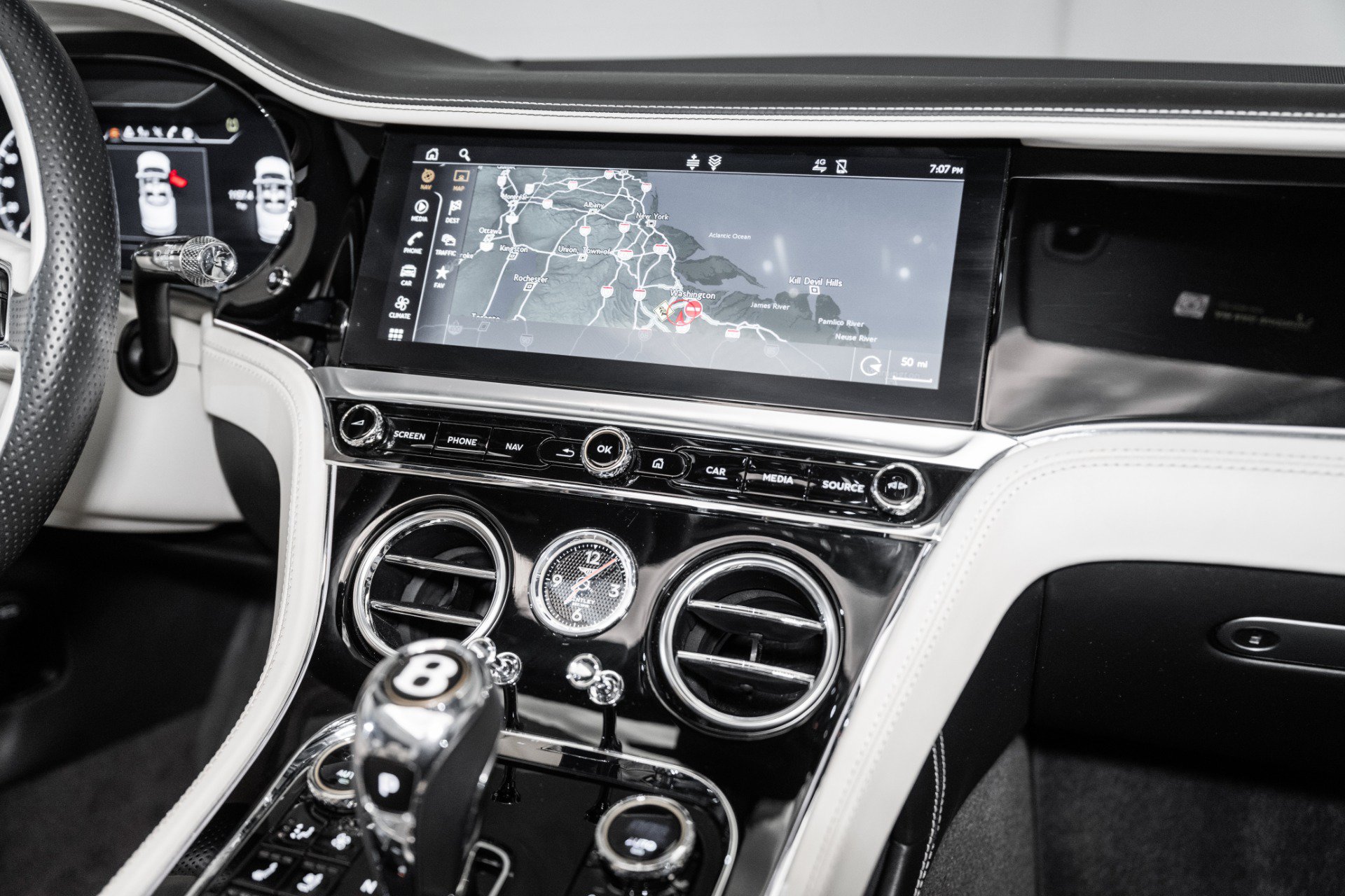 Certified 2020 Bentley Continental GT V8 AWD/4WD image 30