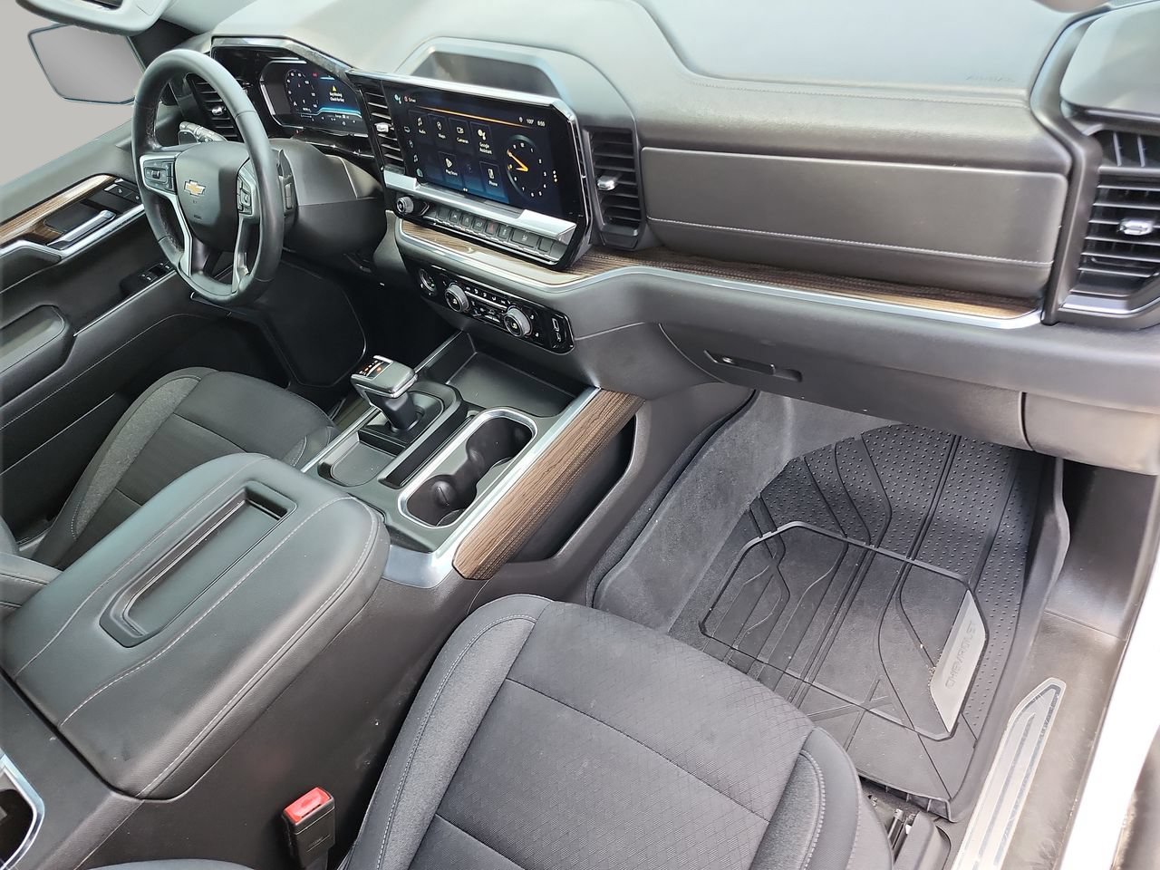 Used 2022 Chevrolet Silverado 1500 LT RWD image 11