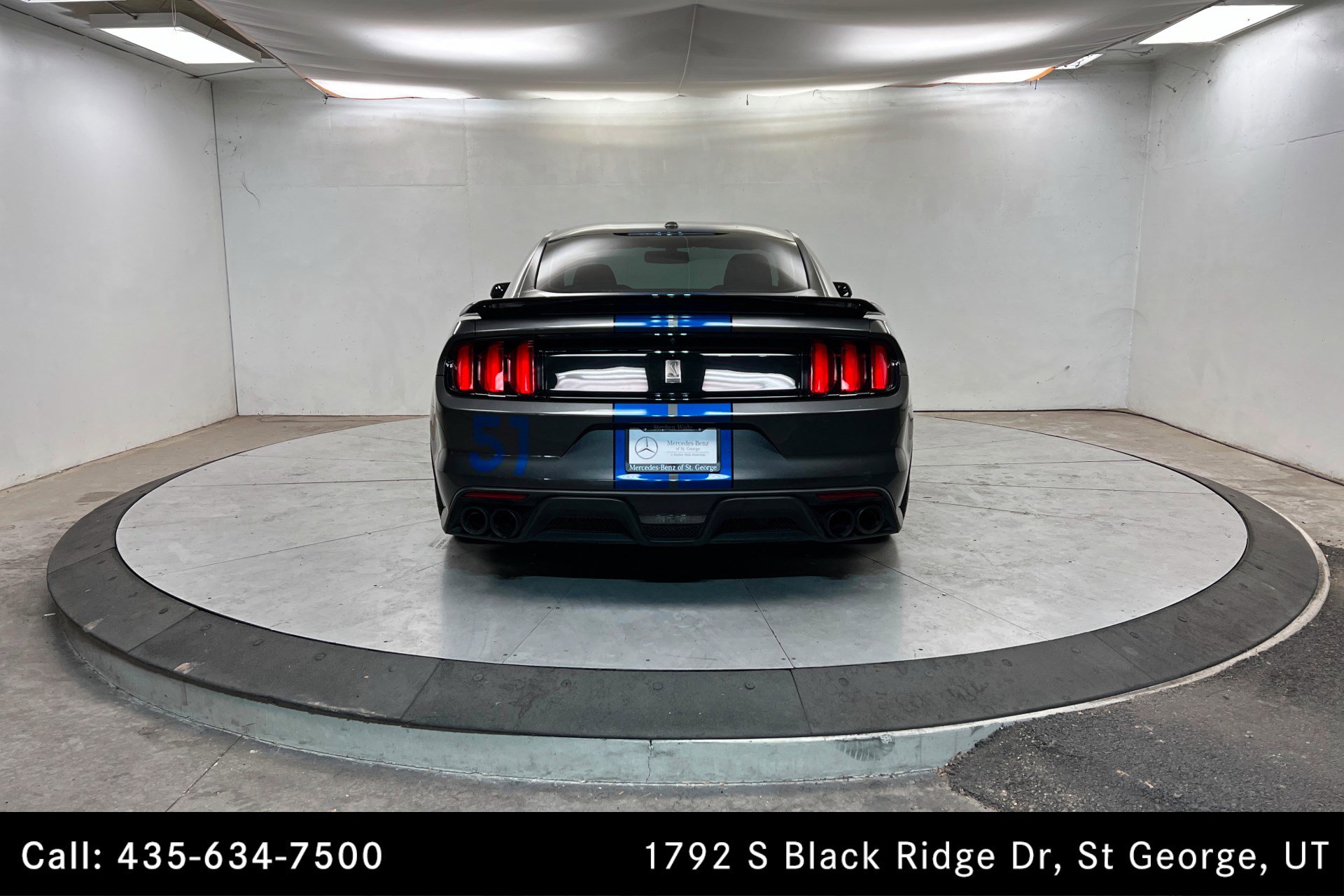 Used 2017 Ford Mustang Shelby GT350 image 4