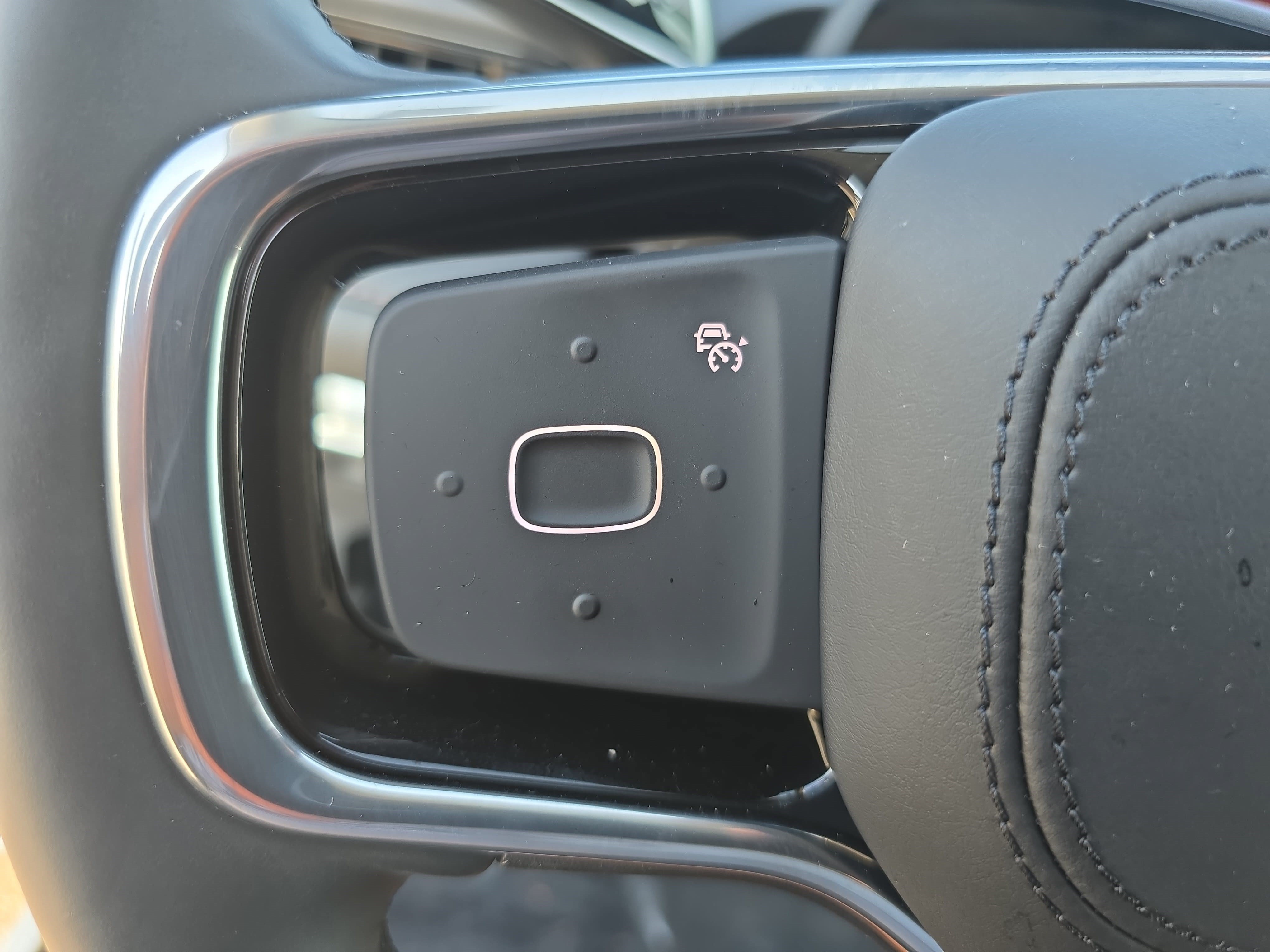New 2026 Lincoln Nautilus Reserve AWD/4WD image 17