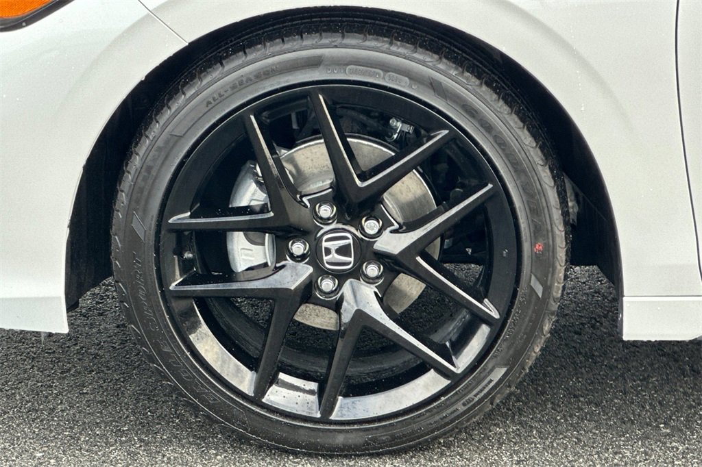 Used 2025 Honda Civic Sport image 29