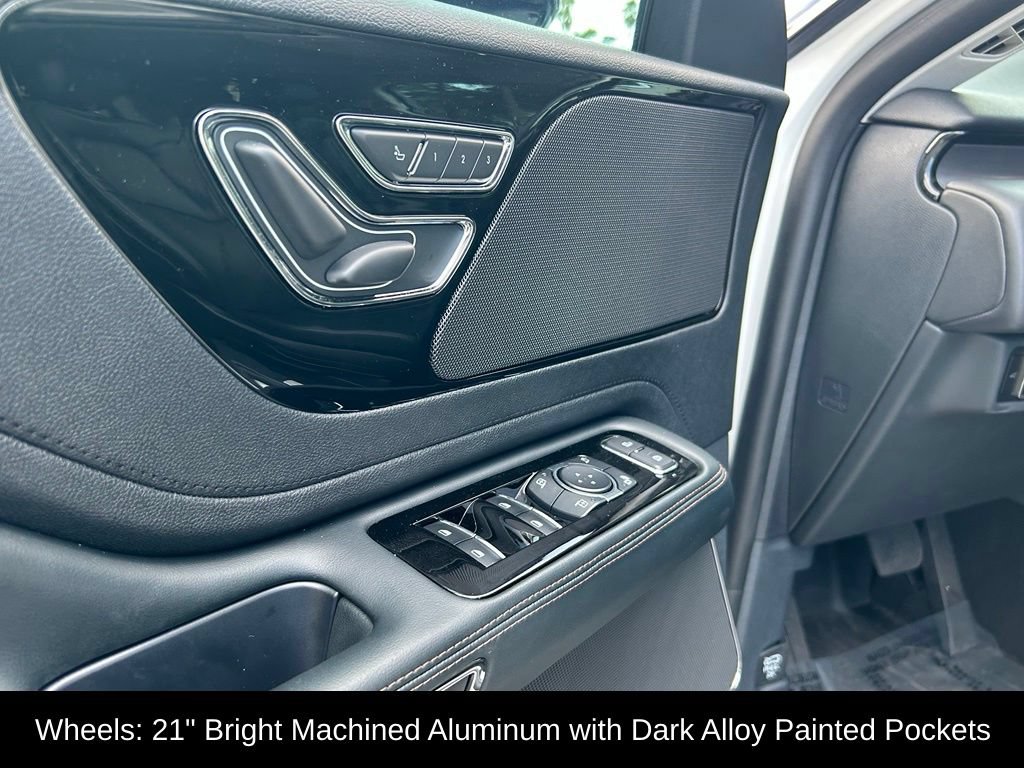 Used 2026 Lincoln Aviator 2WD w/ Jet Appearance Package image 16