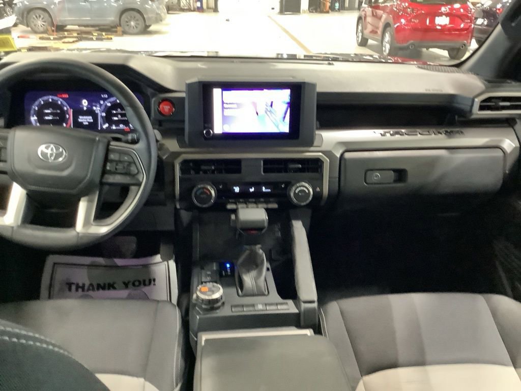 Used 2024 Toyota Tacoma TRD Off-Road image 9