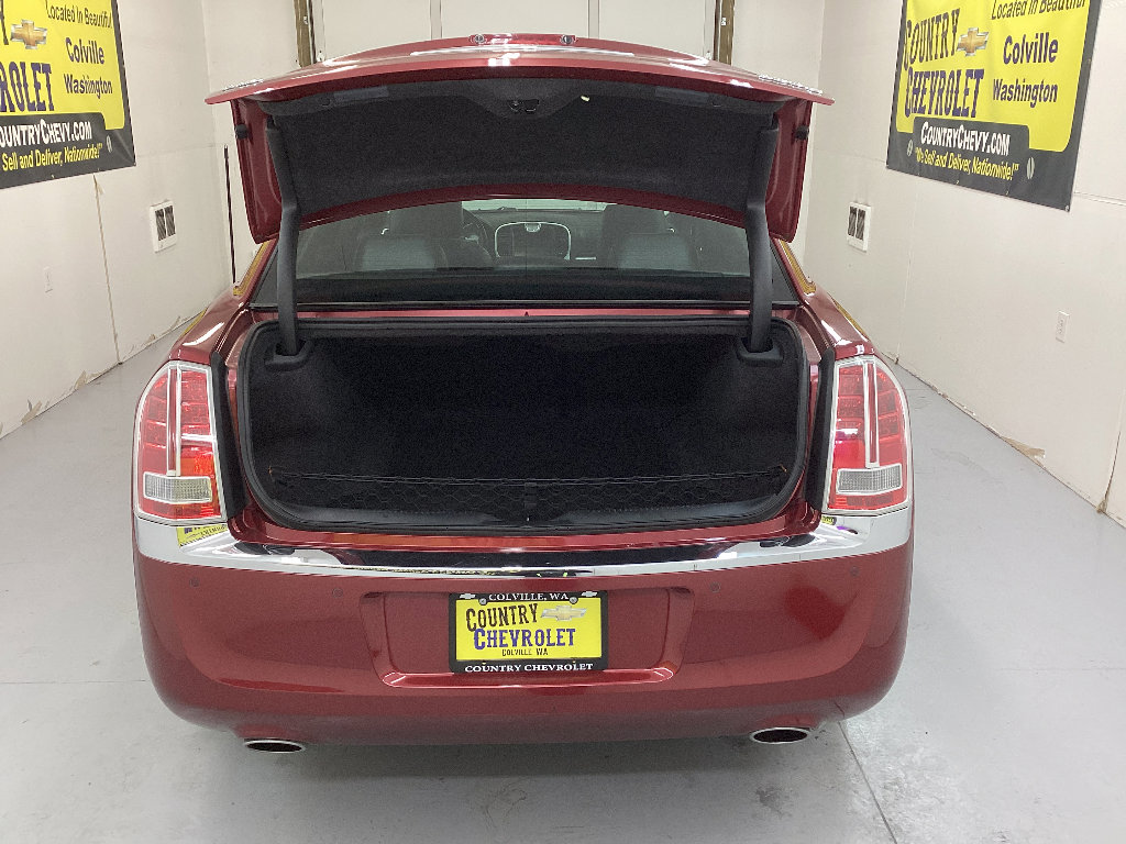 Used 2013 Chrysler 300 C w/ Light Group image 19