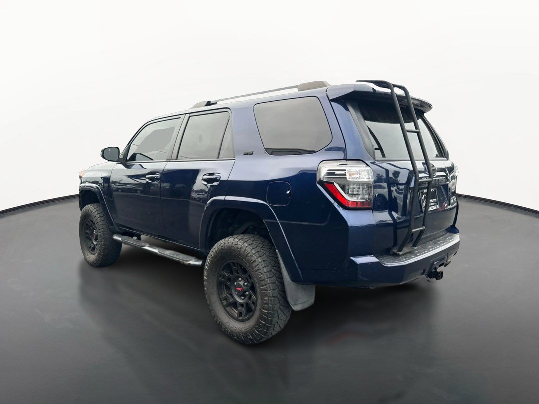 Used 2018 Toyota 4Runner SR5 Premium AWD/4WD image 5