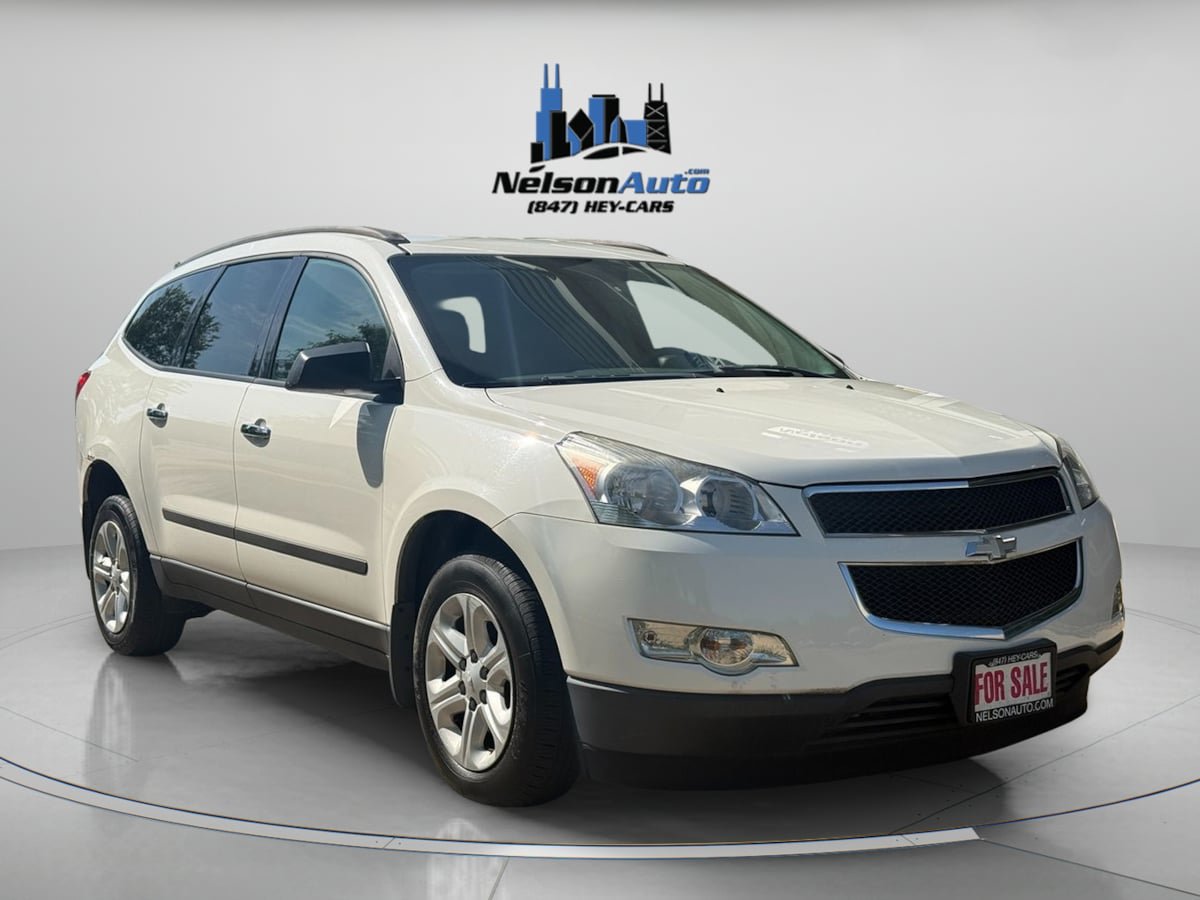 Used 2012 Chevrolet Traverse LS FWD image 1