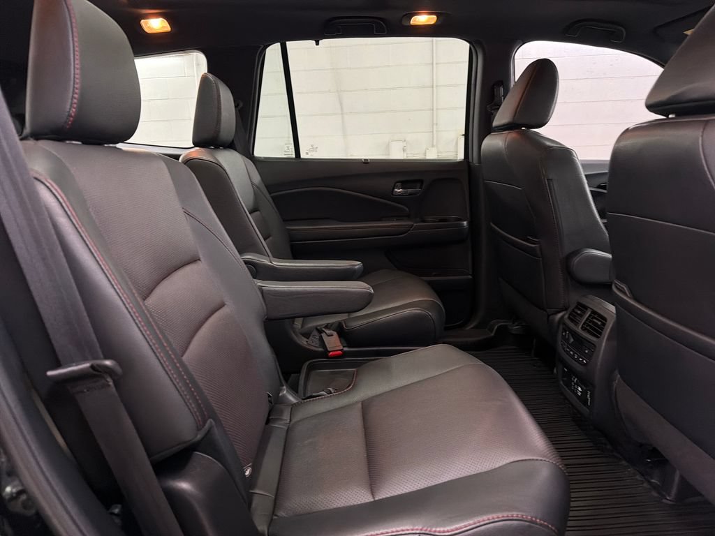 Used 2022 Honda Pilot Black Edition image 27