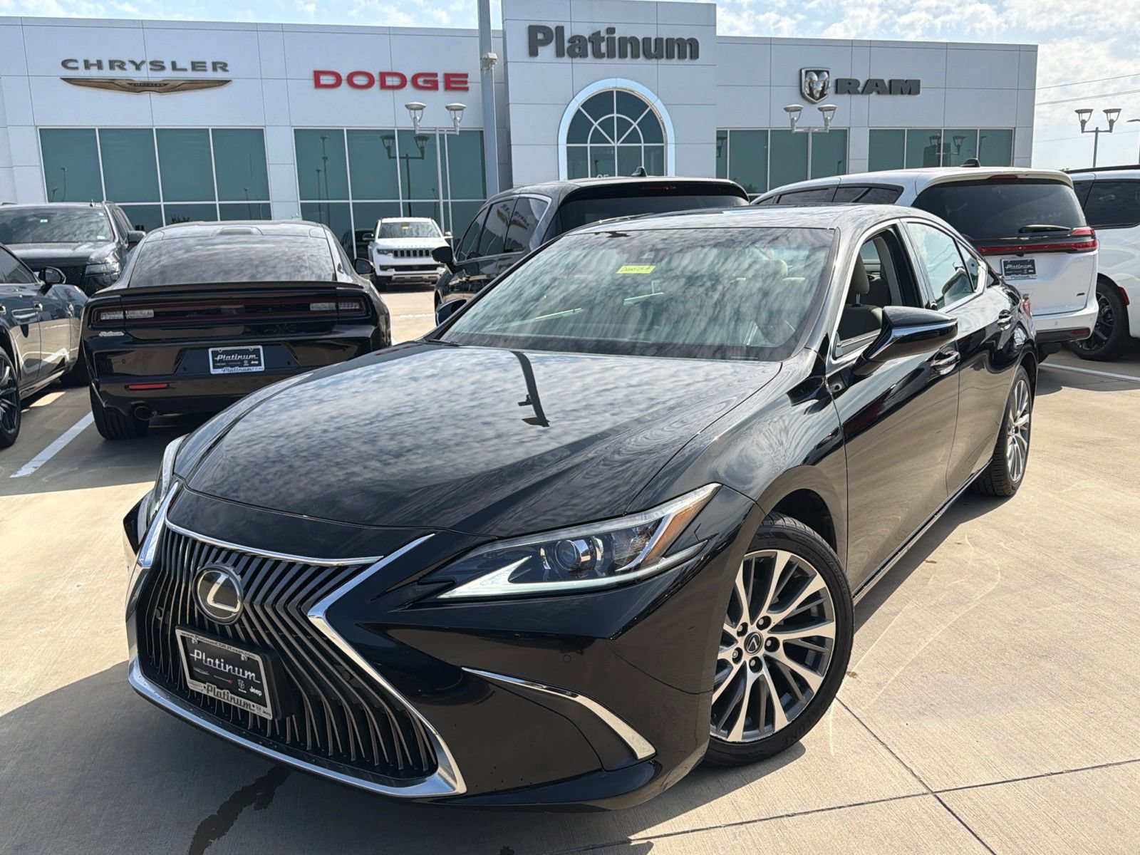 Used 2021 Lexus ES 250 w/ Premium Package AWD/4WD image 1