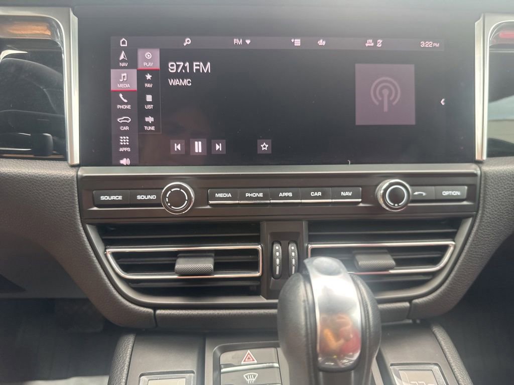 Used 2020 Porsche Macan AWD/4WD image 39