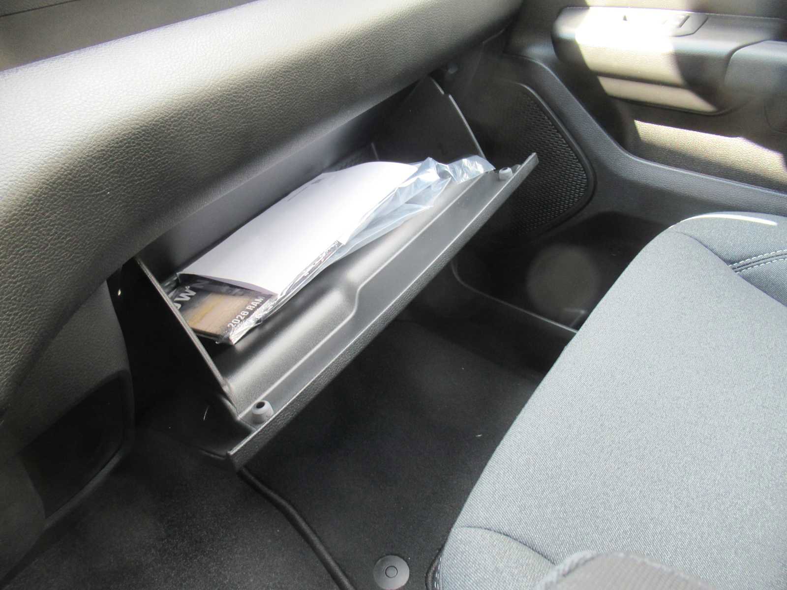 New 2026 RAM 1500 Express image 39