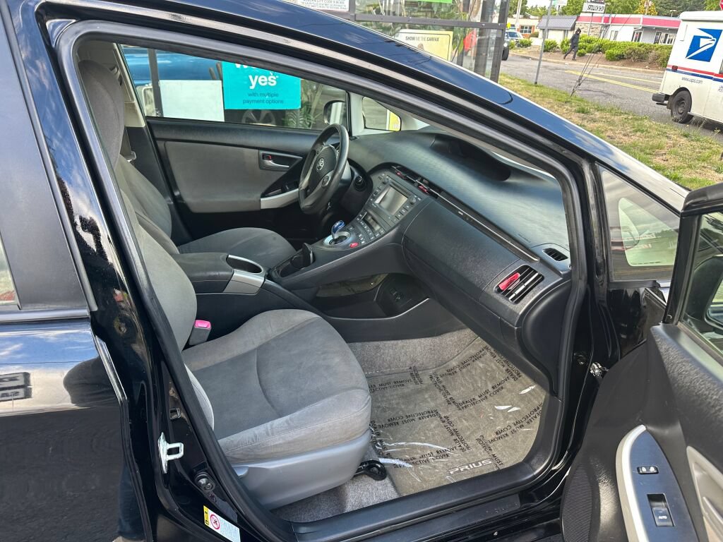 Used 2012 Toyota Prius Three FWD image 15