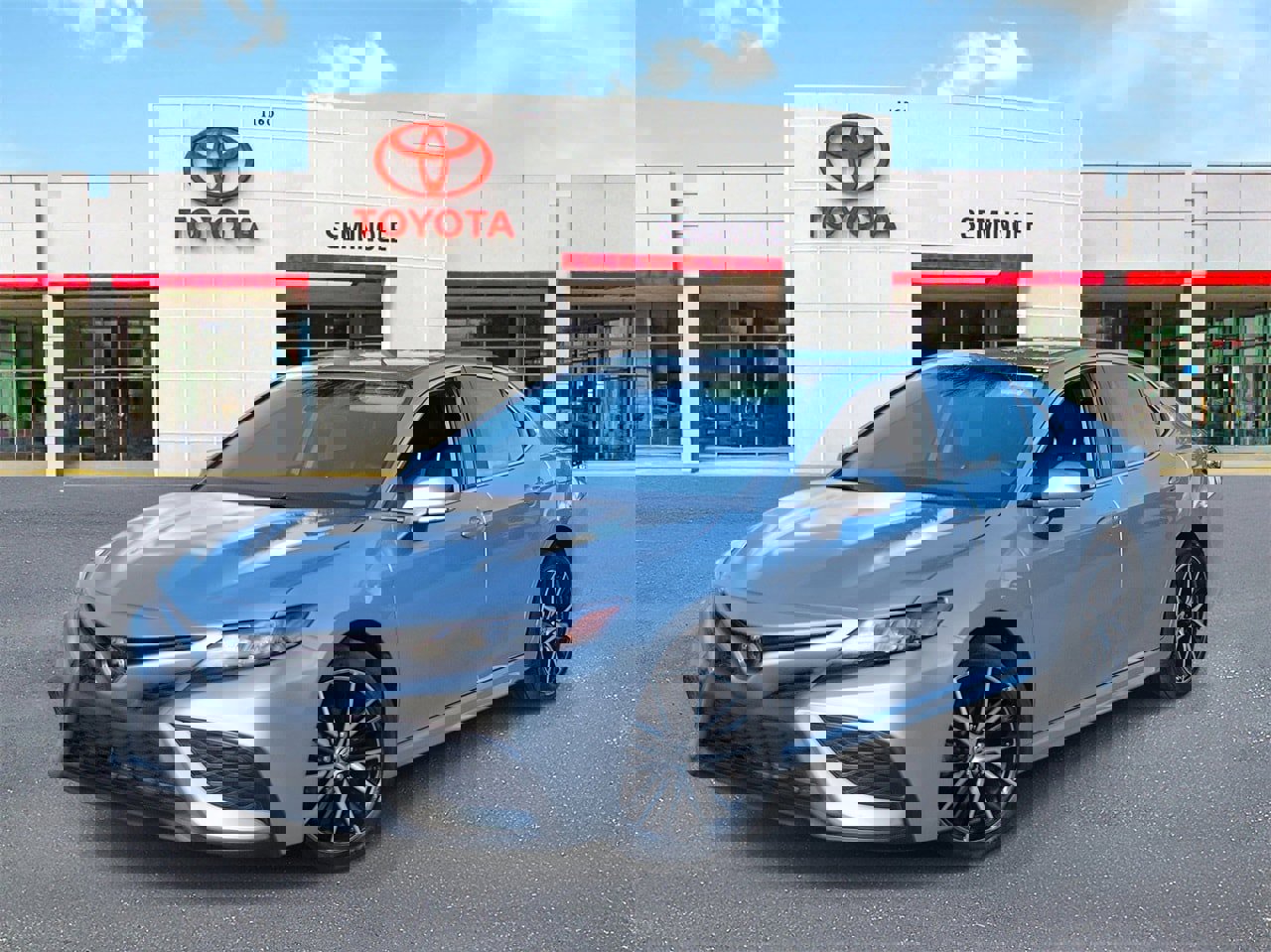 Used 2023 Toyota Camry SE