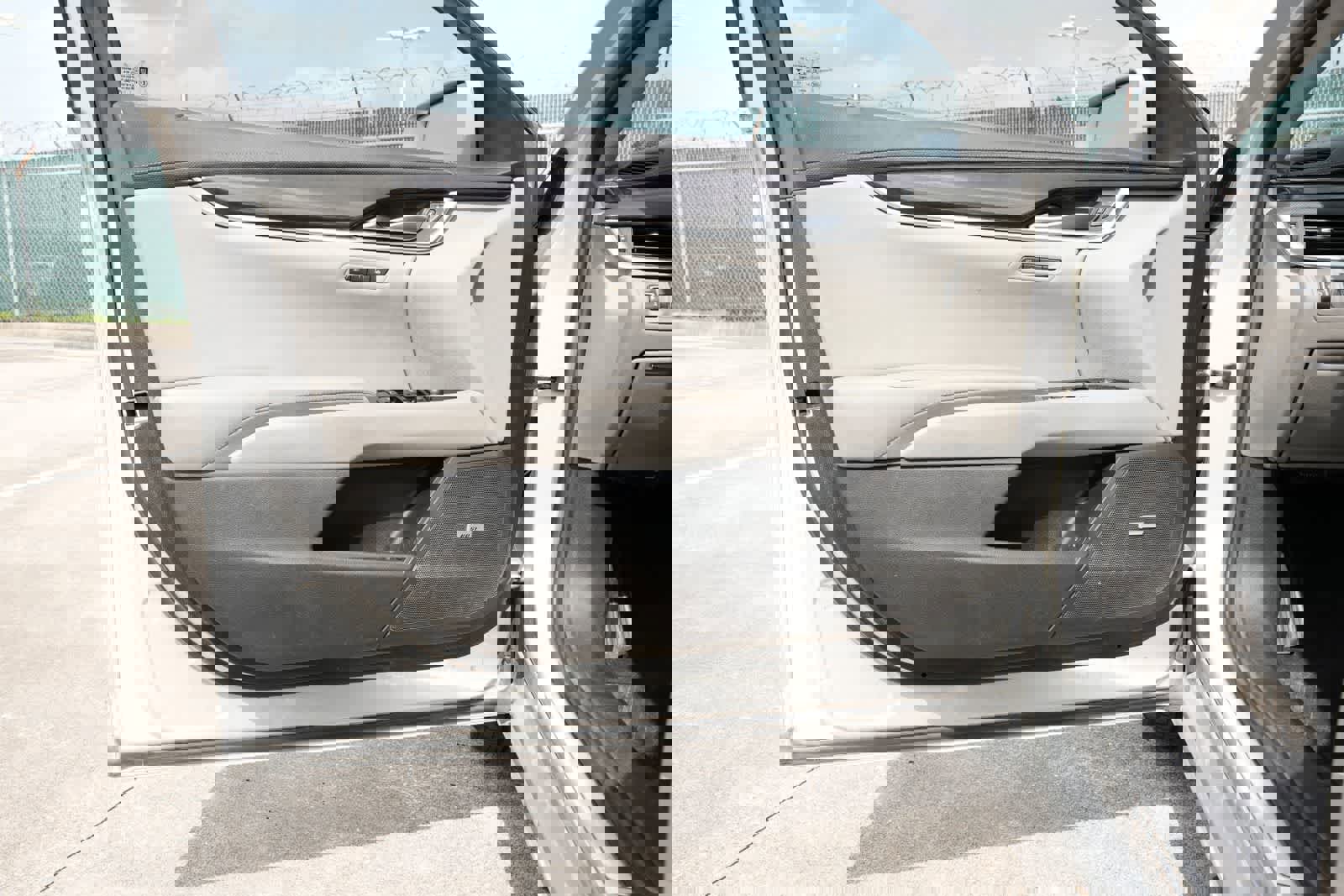 Used 2016 Cadillac XTS Luxury FWD image 16