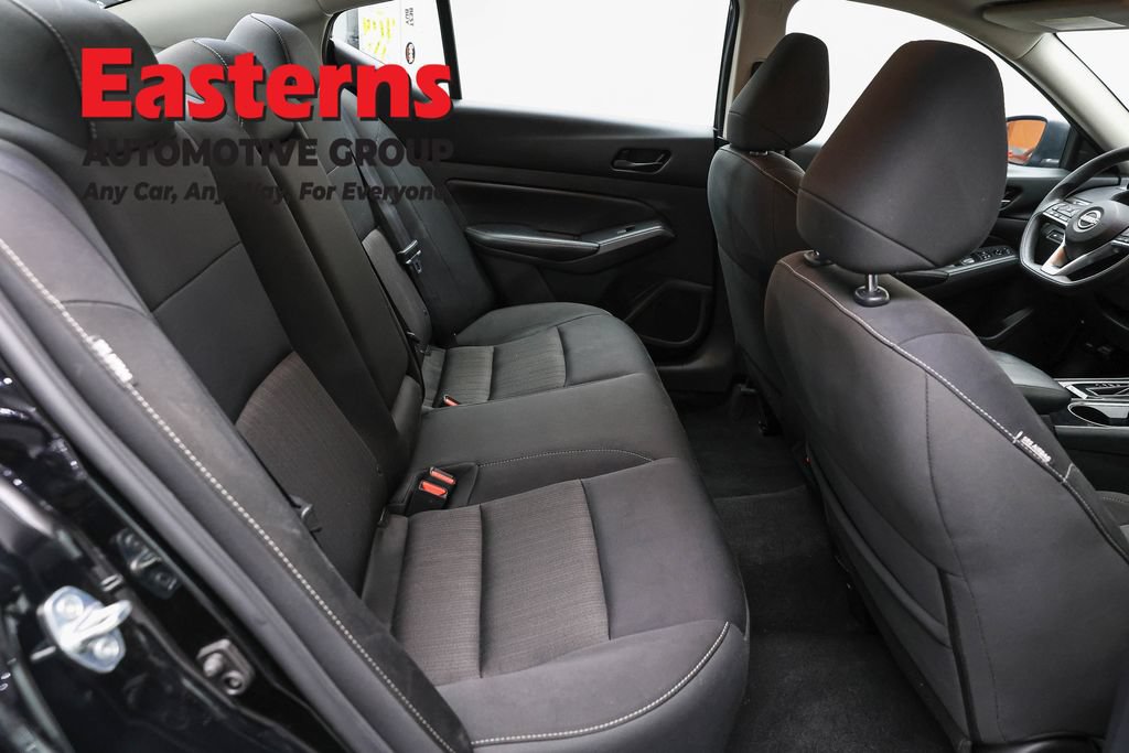 Used 2024 Nissan Altima 2.5 SV FWD image 23