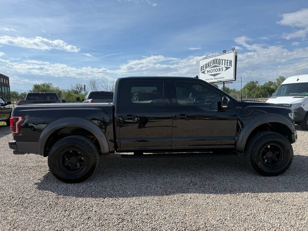 Used 2019 Ford F150 Raptor w/ Equipment Group 802A Luxury AWD/4WD image 12