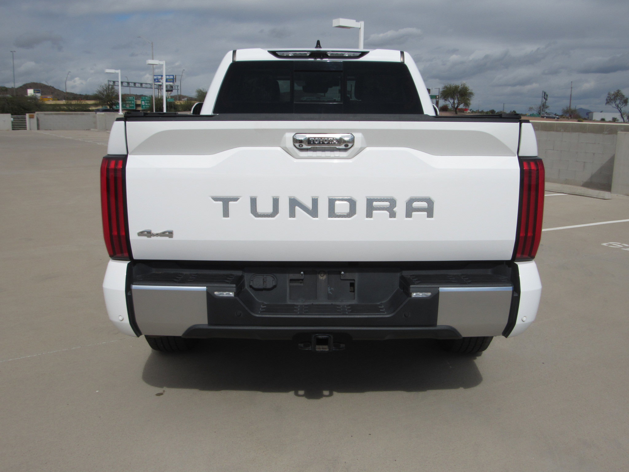 Used 2022 Toyota Tundra Limited w/ TRD Off-Road Package image 7