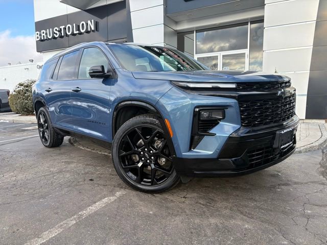 Used 2024 Chevrolet Traverse RS video 3