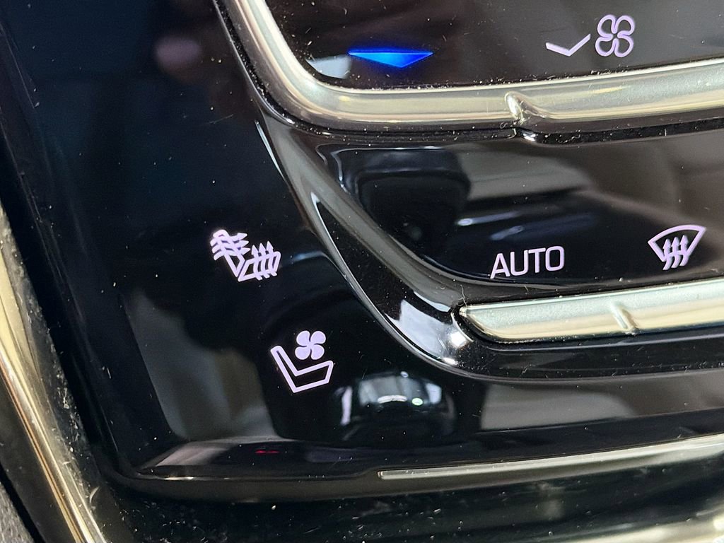 Used 2018 Cadillac CTS Luxury image 20