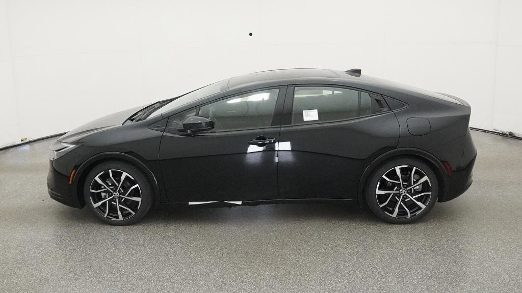 New 2026 Toyota Prius Plug-In Hybrid FWD image 6