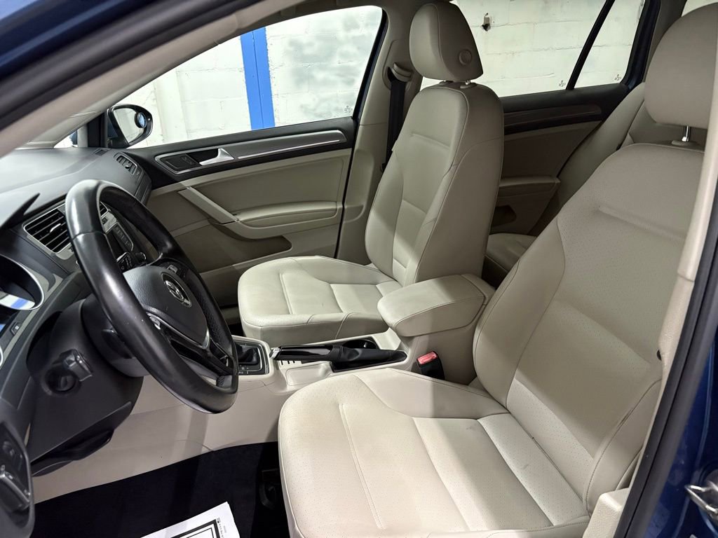 Used 2017 Volkswagen Golf Alltrack SE image 10