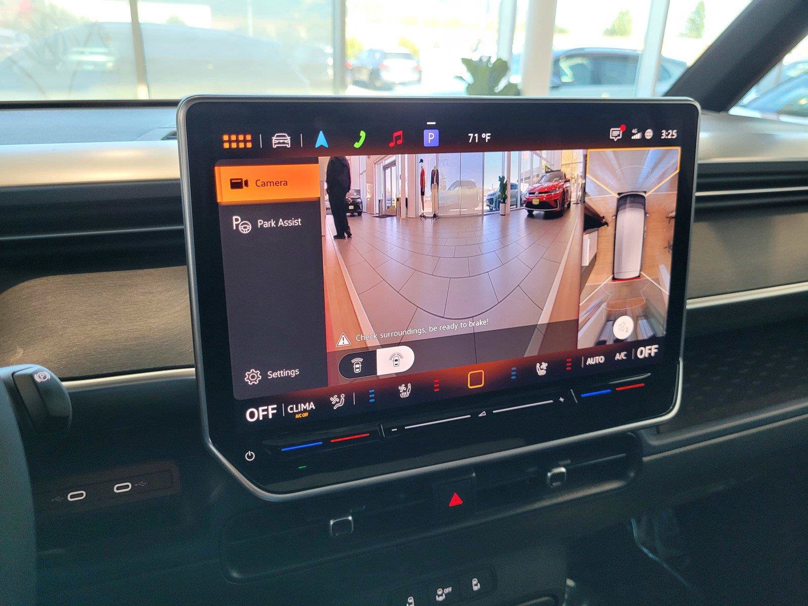New 2025 Volkswagen ID. Buzz Pro S Plus AWD/4WD image 10