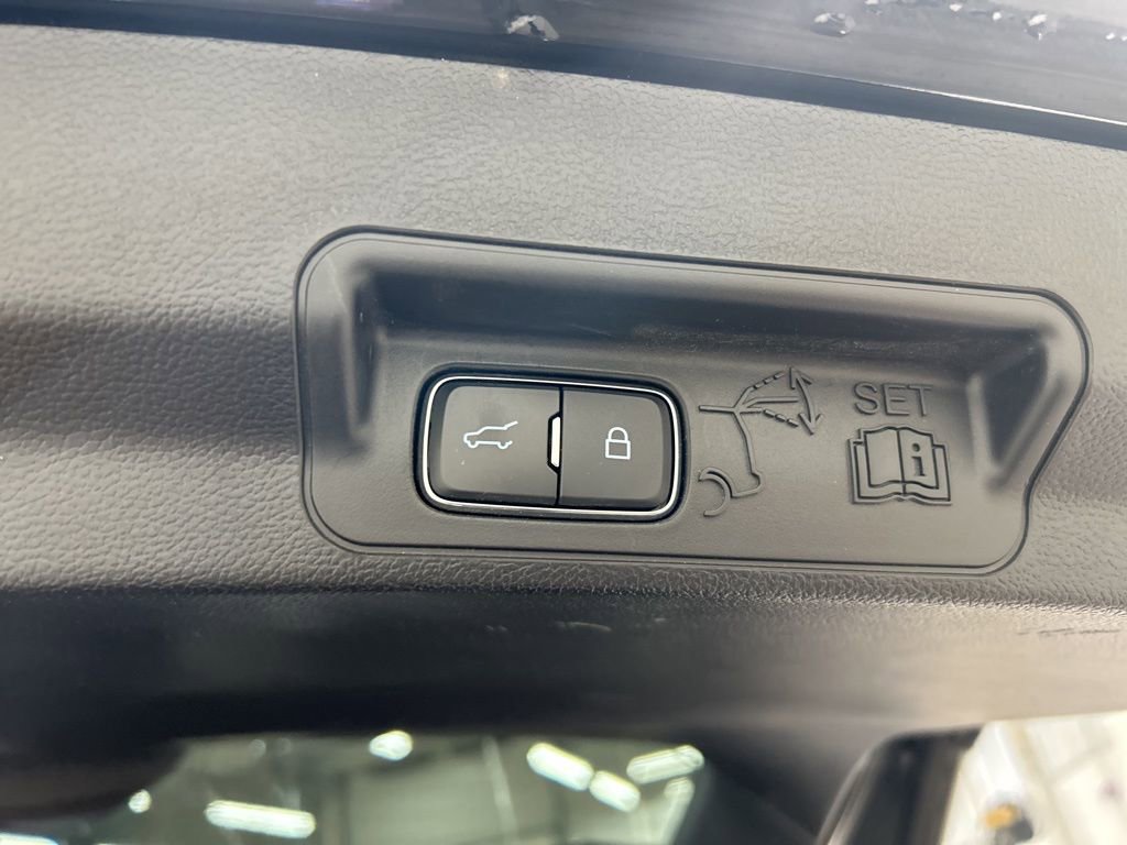 Used 2020 Ford Explorer ST w/ Premium Technology Package image 33