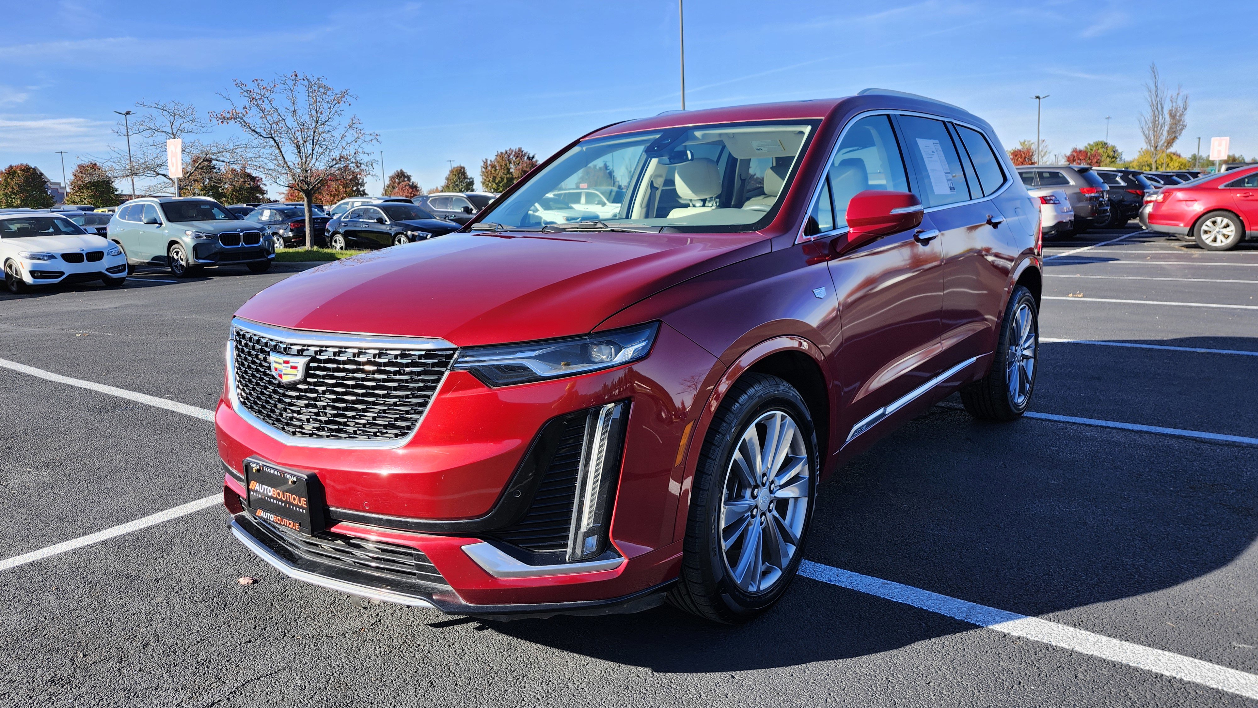 Used 2023 Cadillac XT6 Premium Luxury image 5
