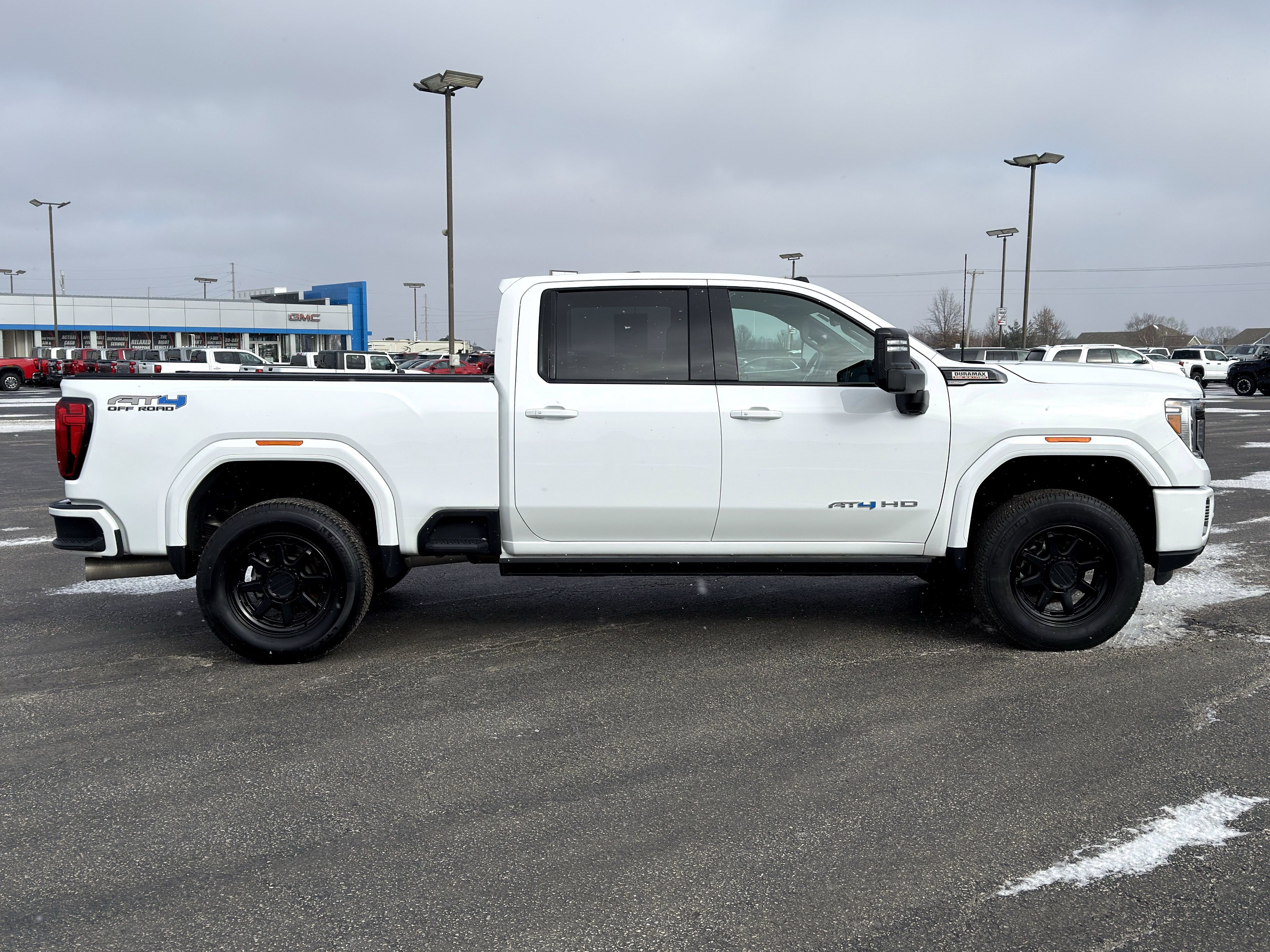 Used 2023 GMC Sierra 2500 AT4 w/ AT4 Premium Plus Package image 2