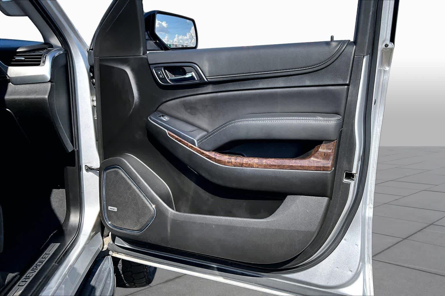 Used 2019 Chevrolet Tahoe LT w/ RST Edition AWD/4WD image 23