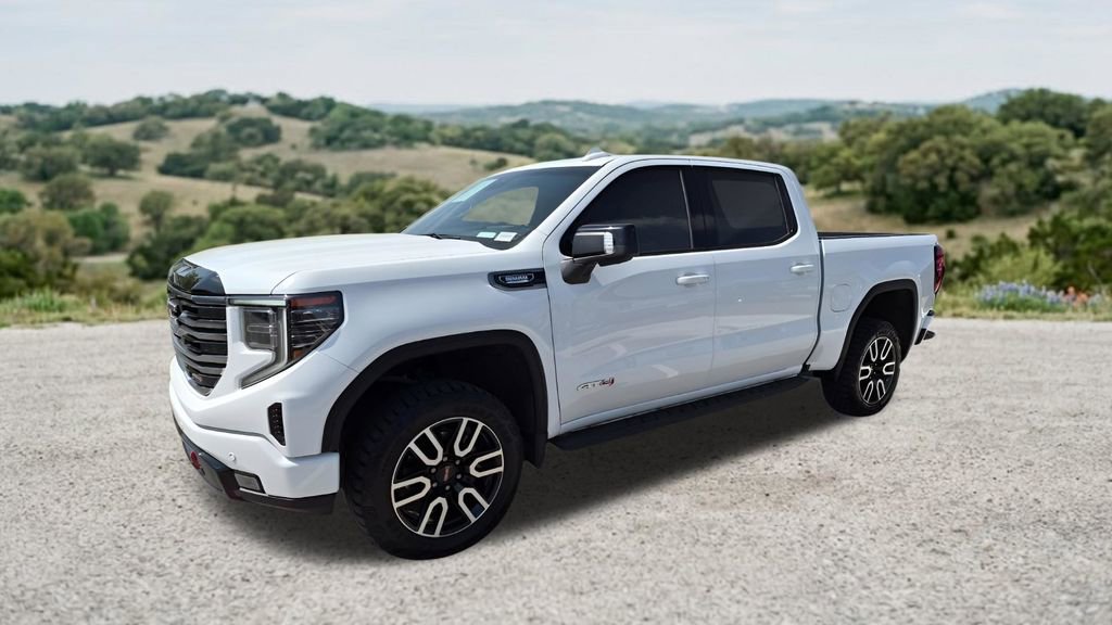 Used 2025 GMC Sierra 1500 AT4 w/ AT4 Premium Package AWD/4WD image 3