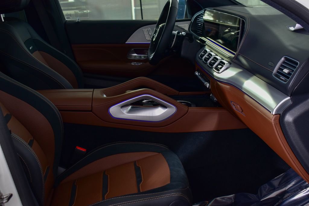 Certified 2025 Mercedes-Benz GLE 53 AMG 4MATIC Coupe image 30