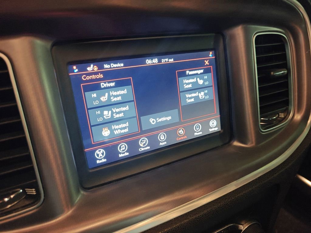 Used 2019 Dodge Charger SXT w/ Leather Interior Group image 10