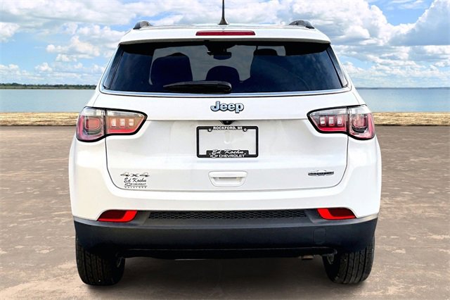 Used 2024 Jeep Compass Latitude image 5