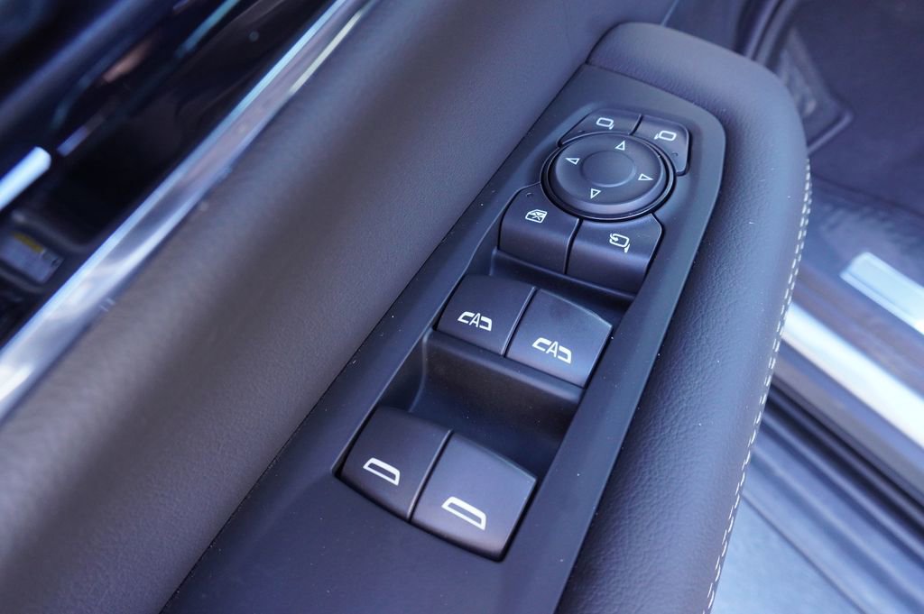 New 2026 GMC Yukon Elevation image 16