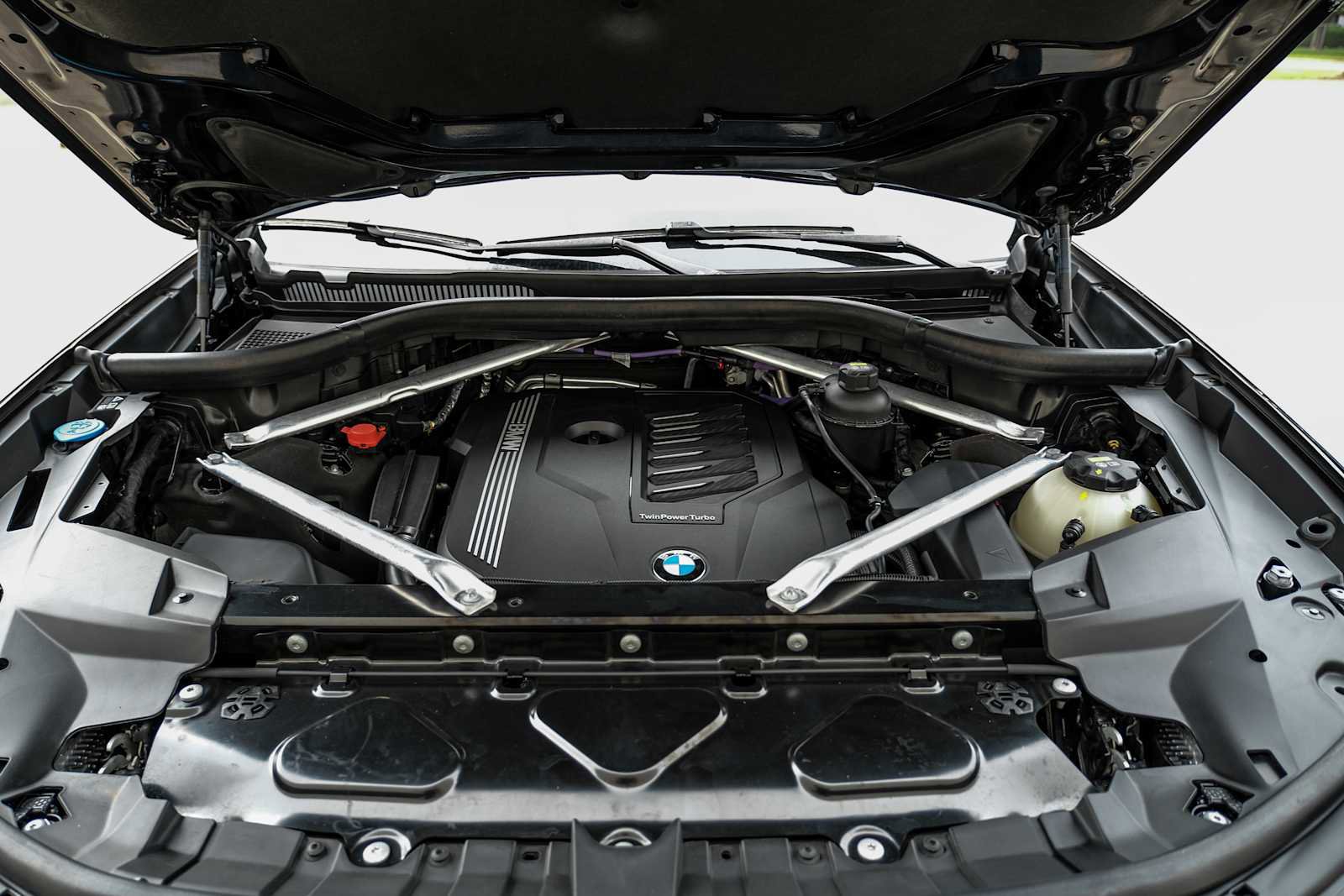 Used 2022 BMW X7 xDrive40i w/ M Sport Package image 54