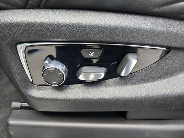 Used 2018 Cadillac Escalade ESV Platinum image 13