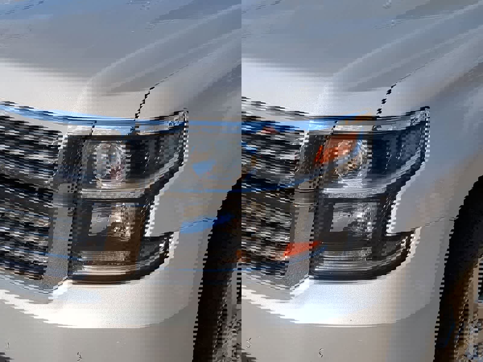 Used 2020 Chevrolet Tahoe Premier w/ Premier 6.2L Value Package image 11